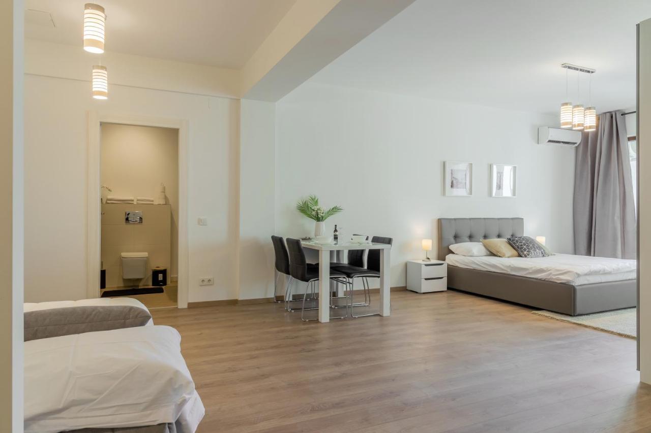 Atlas Unirii: Upscale Flats In The Heart Of Bucharest! Exterior photo